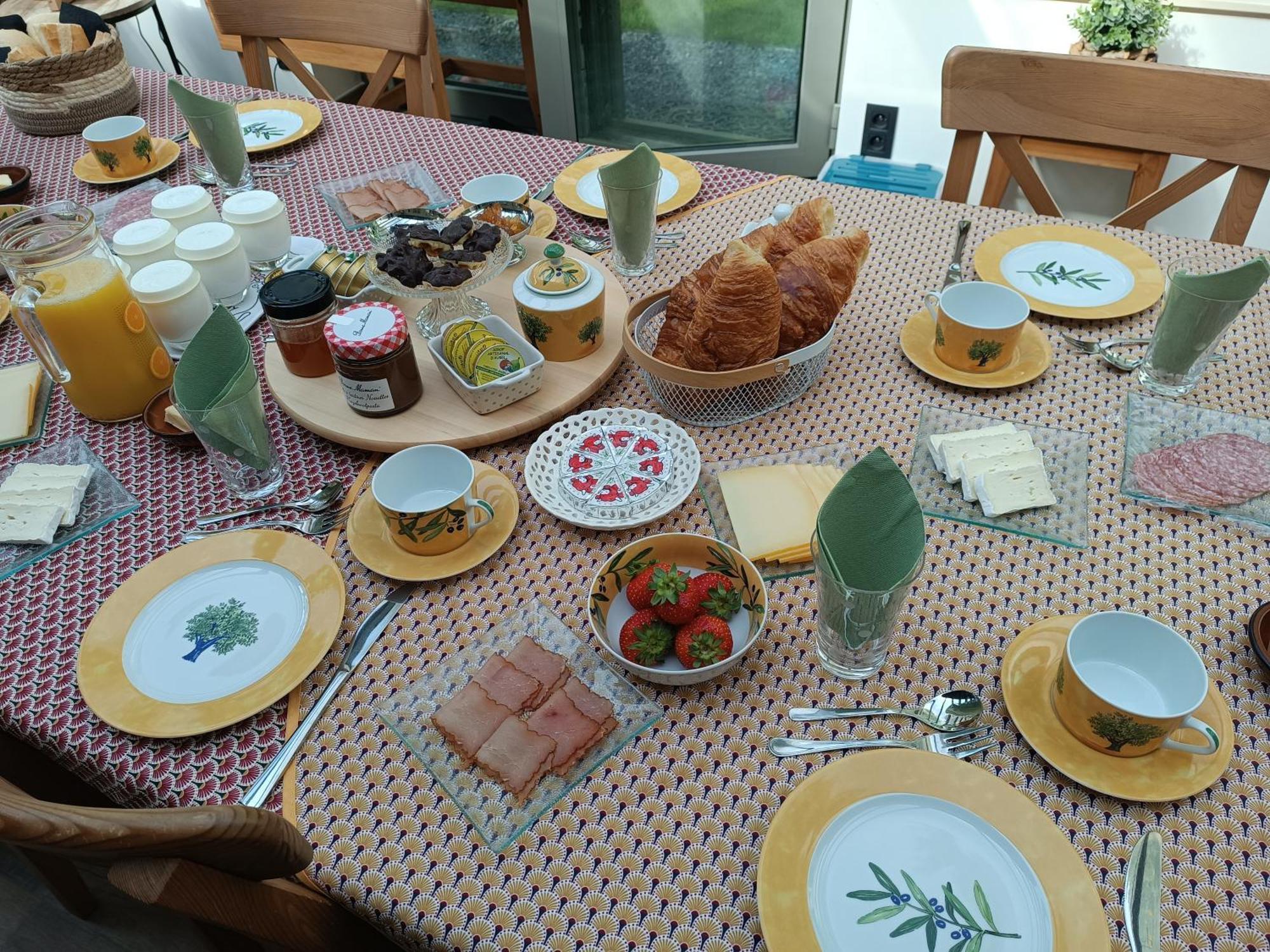B&B Ferme Du Petit Breuil ヴェルヴィエ エクステリア 写真