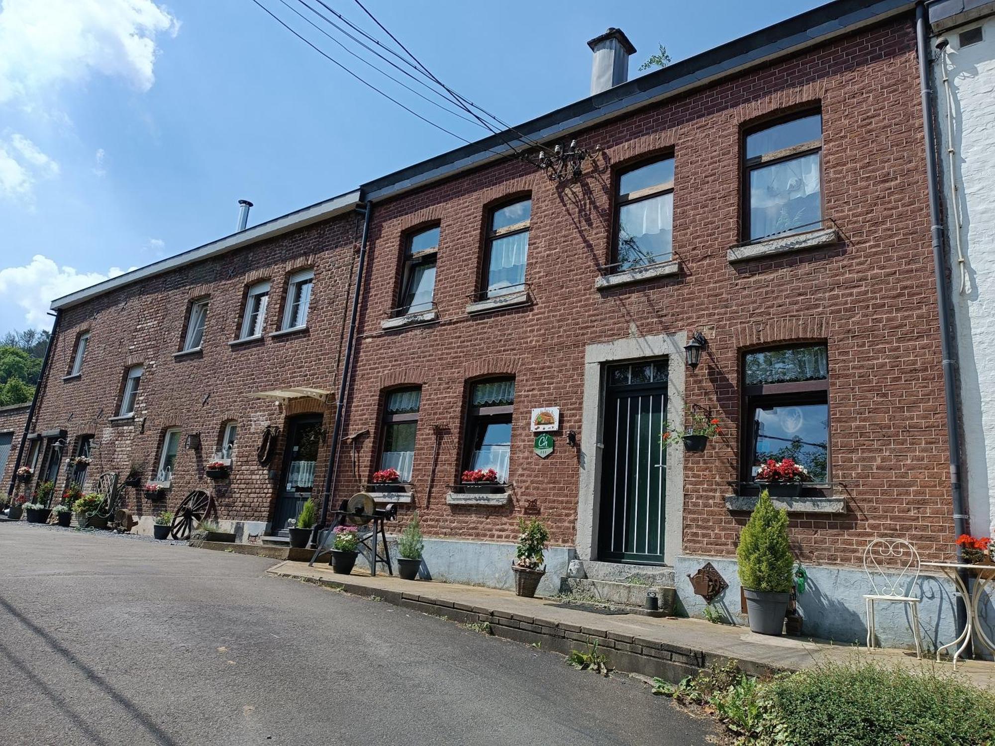 B&B Ferme Du Petit Breuil ヴェルヴィエ エクステリア 写真